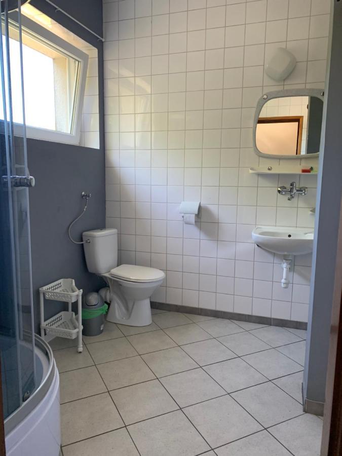 Pokoje Goscinne U Barbary Wladyslawowo Exterior foto